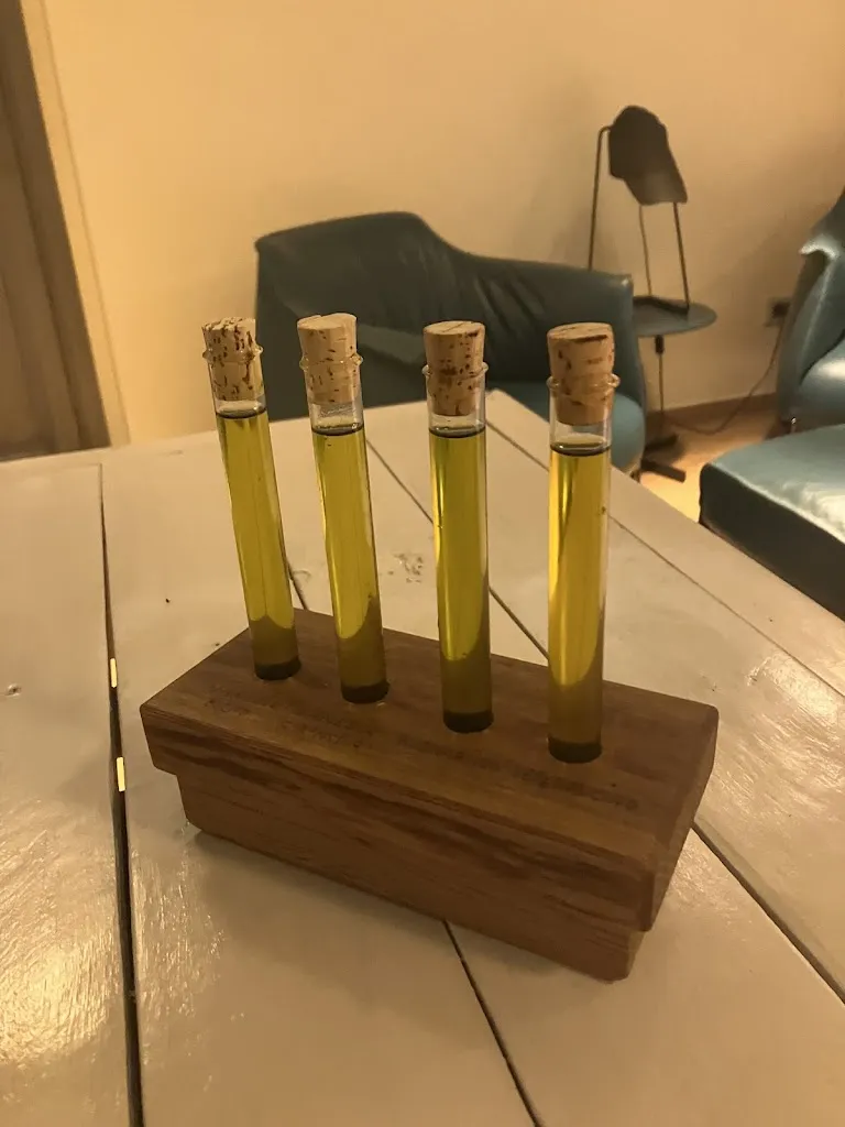 Esme Bennett_Coroncina Country Relais_Belforte del Chienti_review