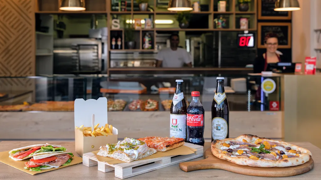 Pizzeria Da Roby's_Bellocchi_slider_image_3