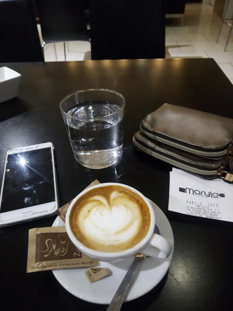 Afrodite De Santi_Caffetteria Marylò_Bellocchi_review