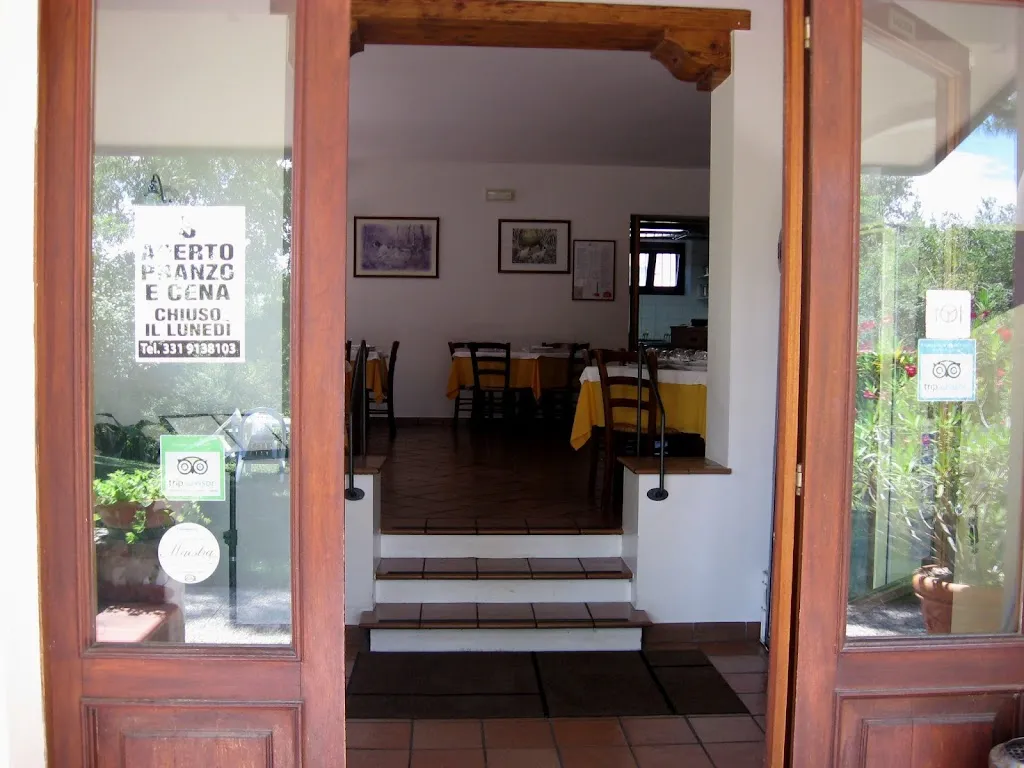 Ristorante Nonno Enrico di Gianfranco Catalani restaurant in Belvedere Ostrense