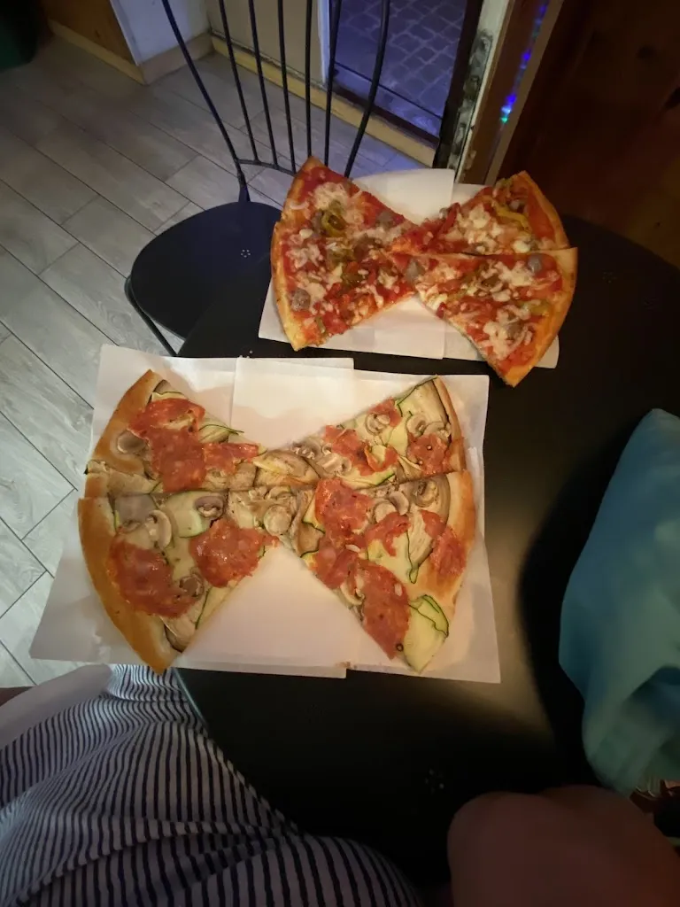 Donatella Iacobellis_Pizzeria da Giovanni_Belvedere Ostrense_review