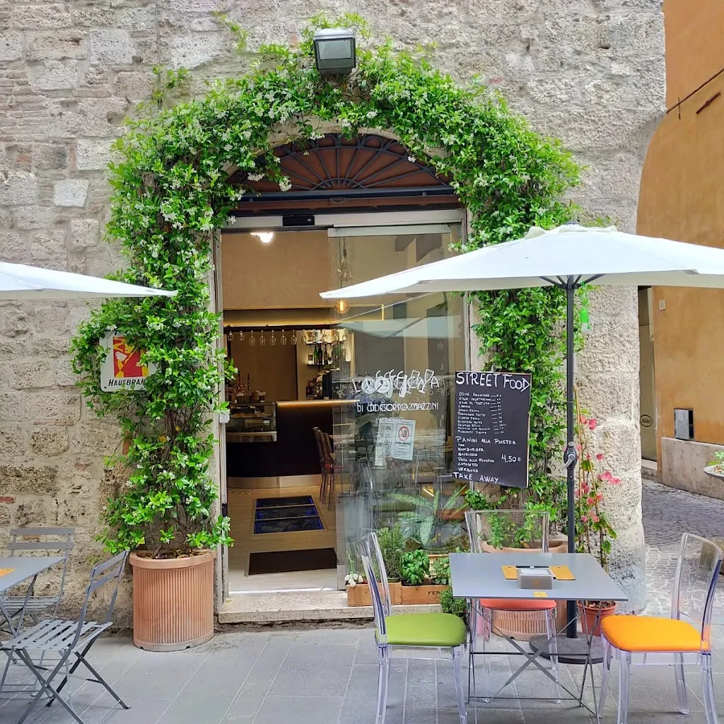 L'officina di corso Mazzini restaurant in Ascoli Piceno