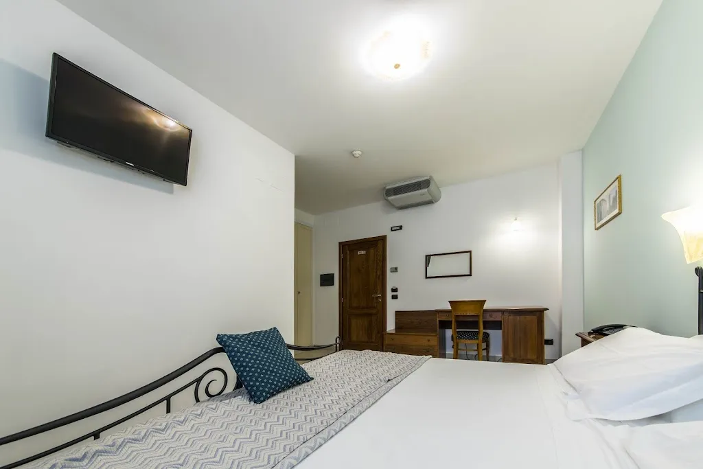 Ristorante HotelTesoro restaurant in Caldarola