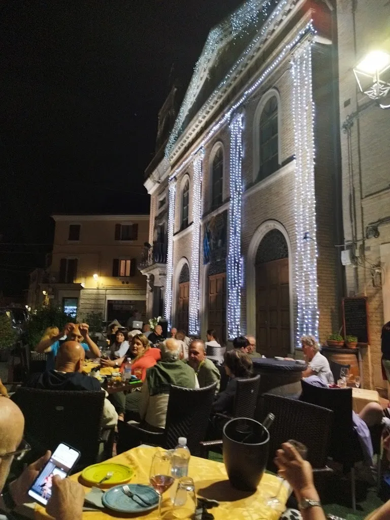 Fabrizio Francavilla_Maffy Camera Cafe'_Camerano_recensione