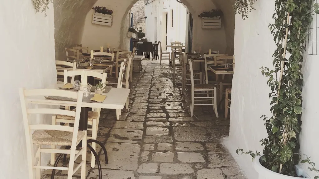 Ristorante Il Vicolo Bar Bistrot restaurant in Carovigno