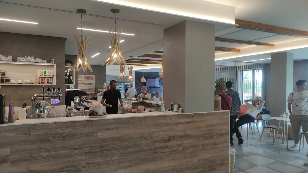 La Perla Bar Pizzeria Ristorante_Camerano_slider_image_3