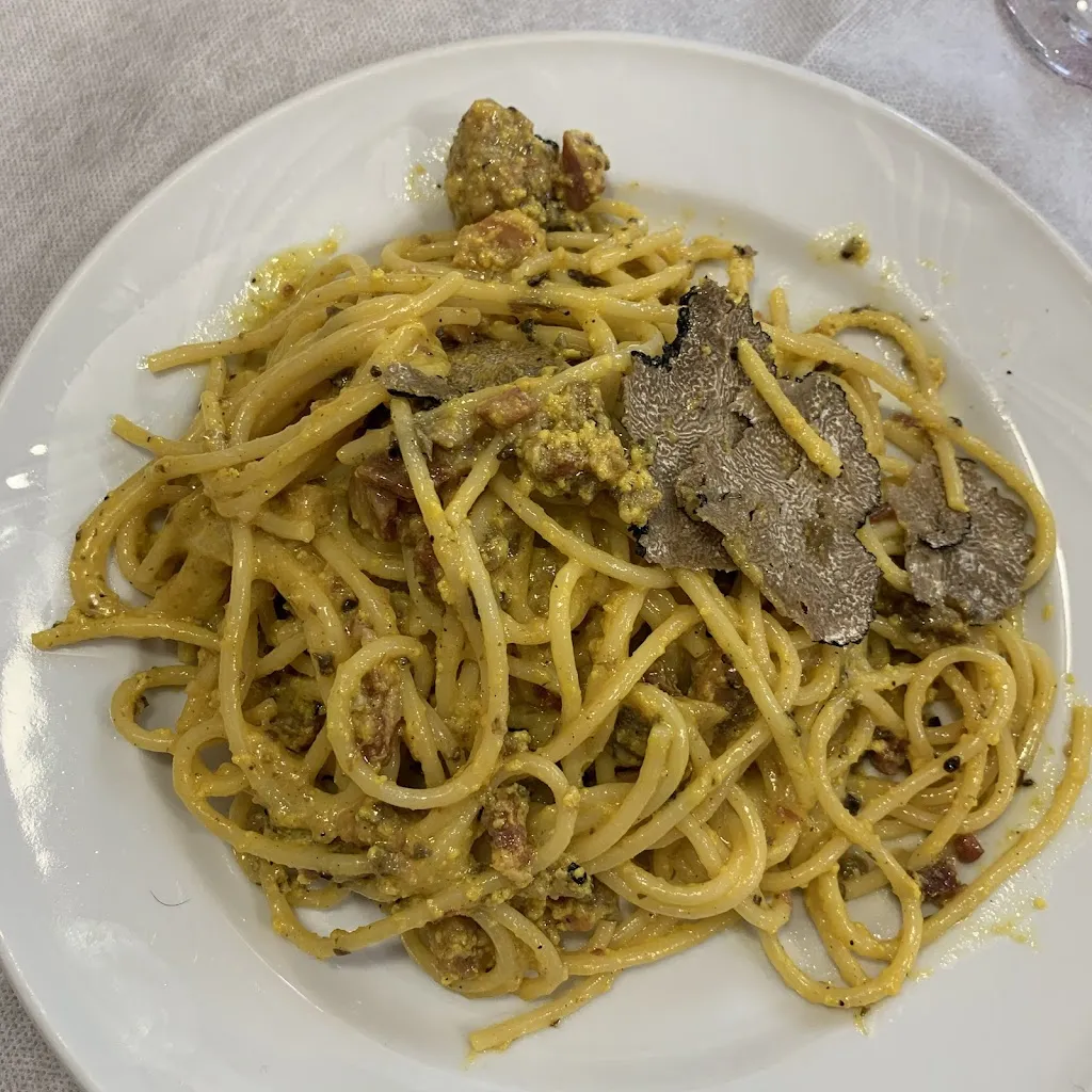 Federico Lippi_Ristorante Pizzeria Il Poggio_Cagli_review