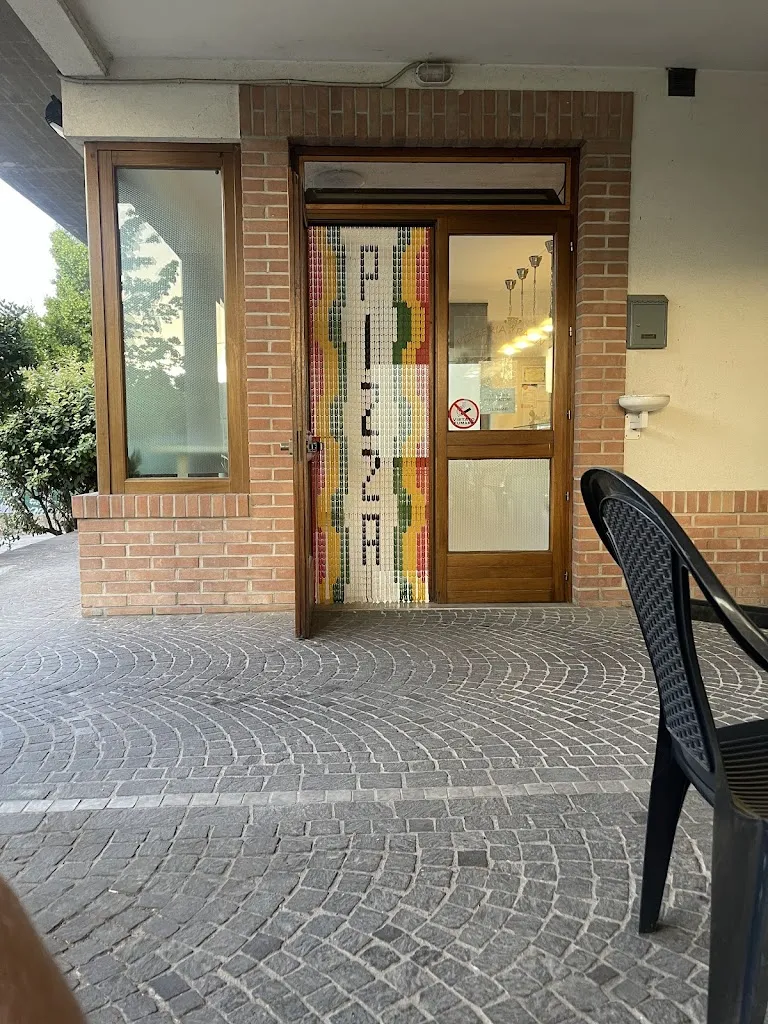 Robin Hagios_Pizzeria da Palin_Cagli_review