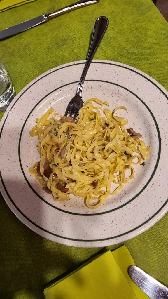 Milena Ubaldini_Il Poeta_Cagli_review