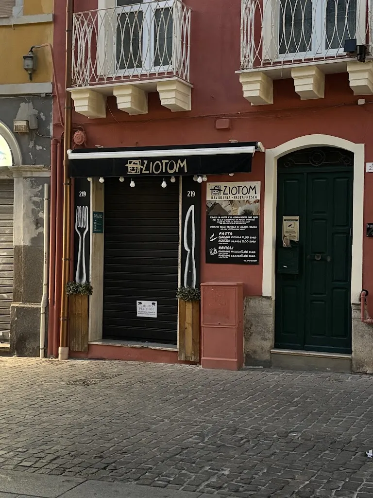 ZioTom_Cagli_slider_image_3