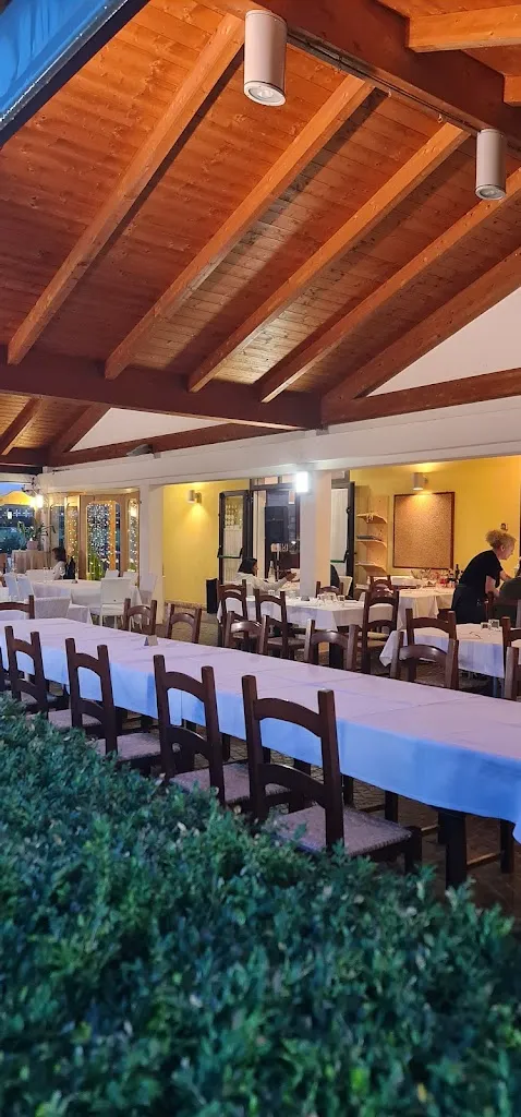 Ristorante Pizzeria Le Fontane_Cagli_slider_image_2