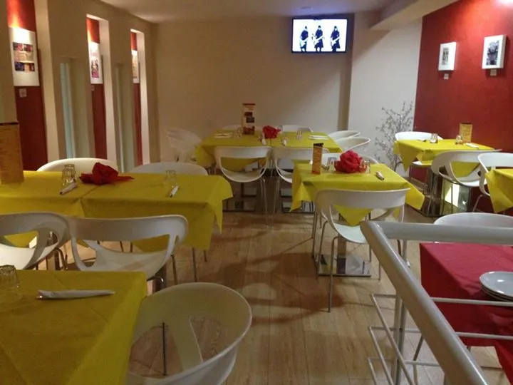 Pizzeria 90 Snc Di Carbonera & Veneziani restaurant in Cagli