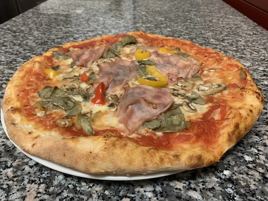 Pizzeria 90 Snc Di Carbonera & Veneziani_Cagli_slider_image_2