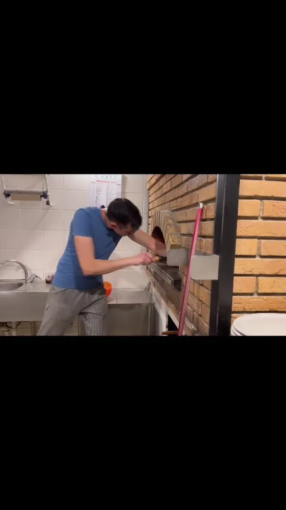 Galia Lychova_Ristorante Pizzeria Il Caprifoglio_Campiglione_review