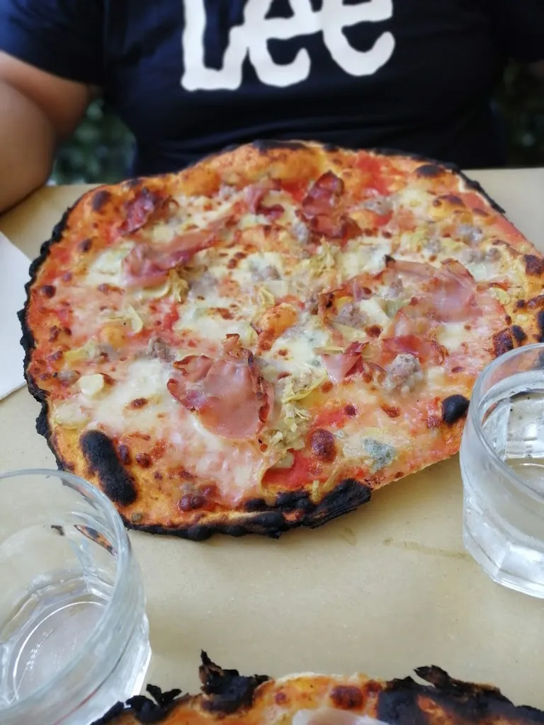 Menu_Pizzeria Posto Pubblico_Calcinelli_image_5