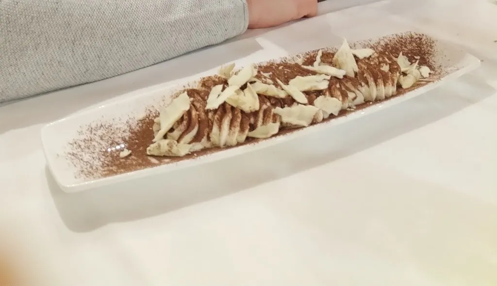 Flavia Bomarsi_Bistrot 1962 Valle del Metauro Country House_Calcinelli_review