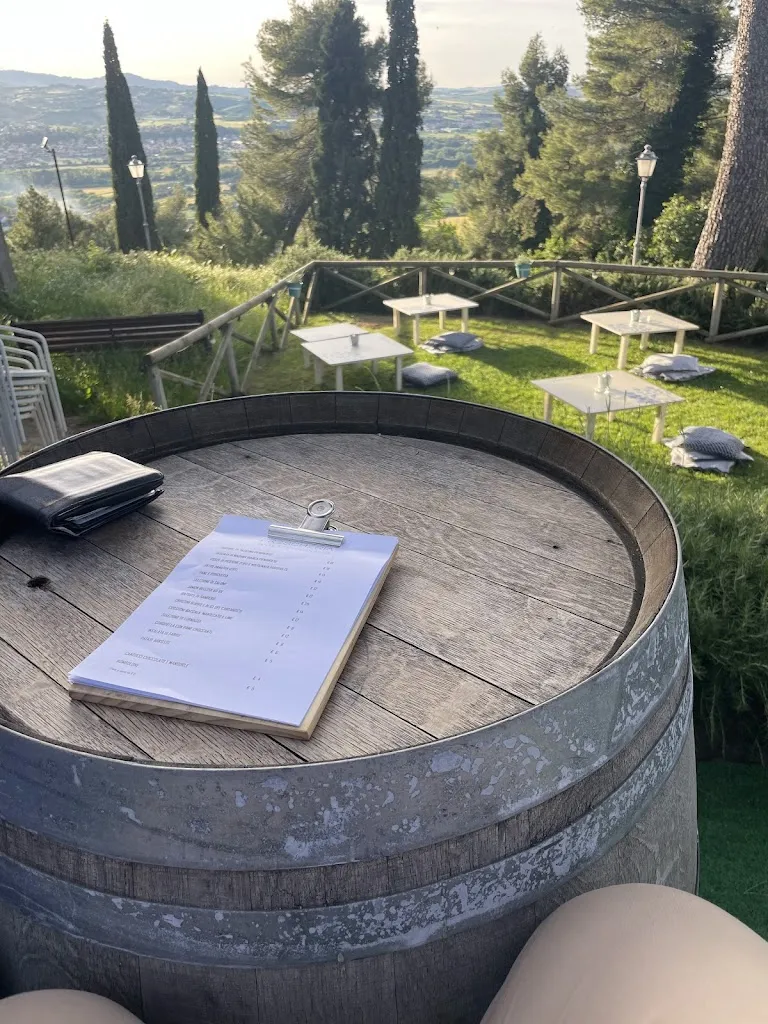 Frescheria di Monte restaurant in Calcinelli