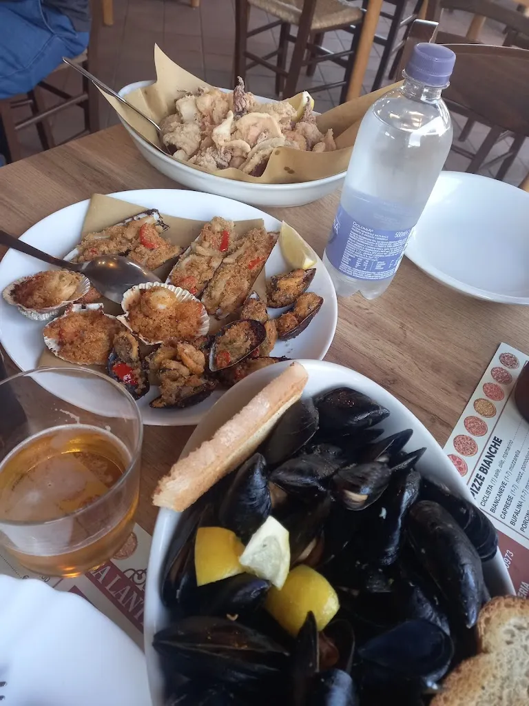 Fra “Gardi”_La Lanterna_Calcinelli_review