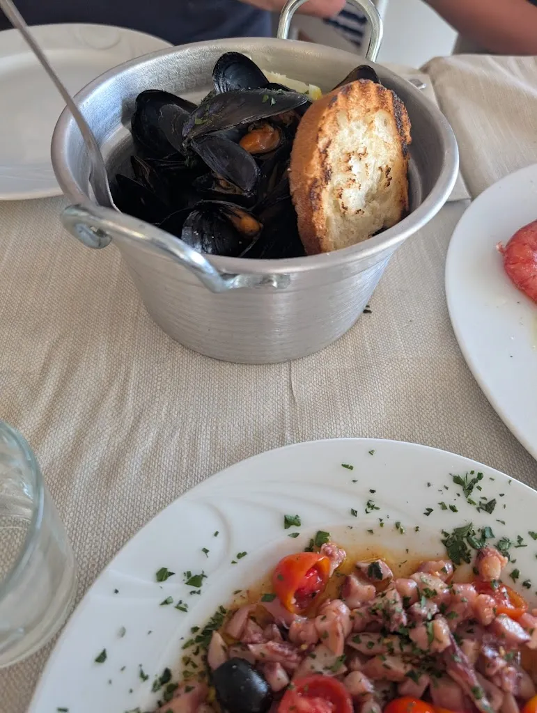 Daniel Terestenyi_Chalet Nina_Campofilone_review