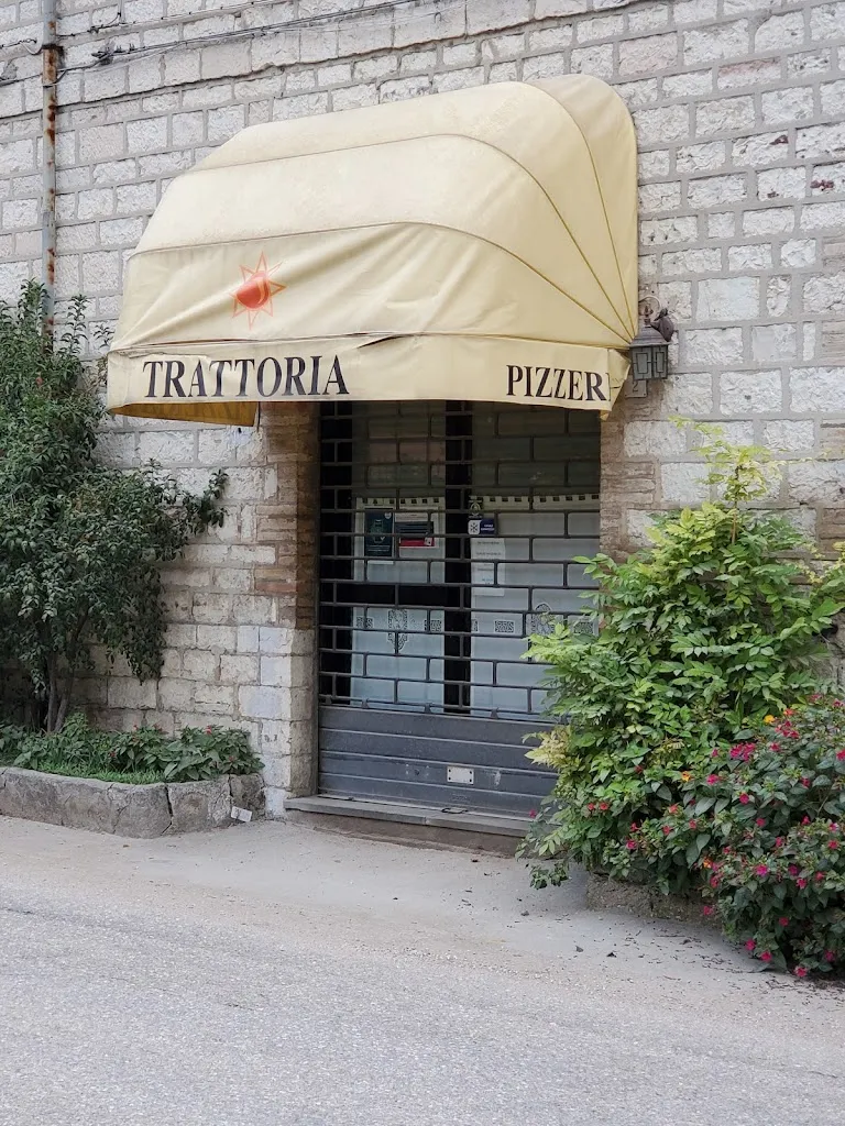 Pizzeria Bar Del Sole restaurant in Cantiano