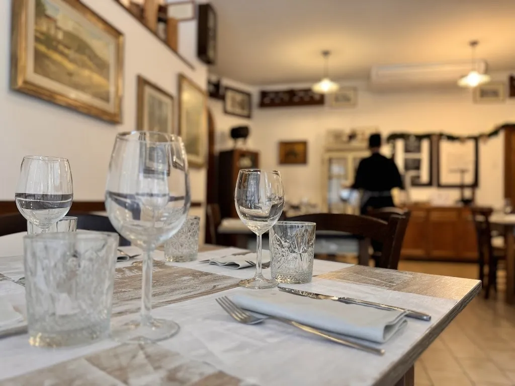 Osteria Toscana Boccon Divino, Porto Sant'Elpidio restaurant in Cascinare