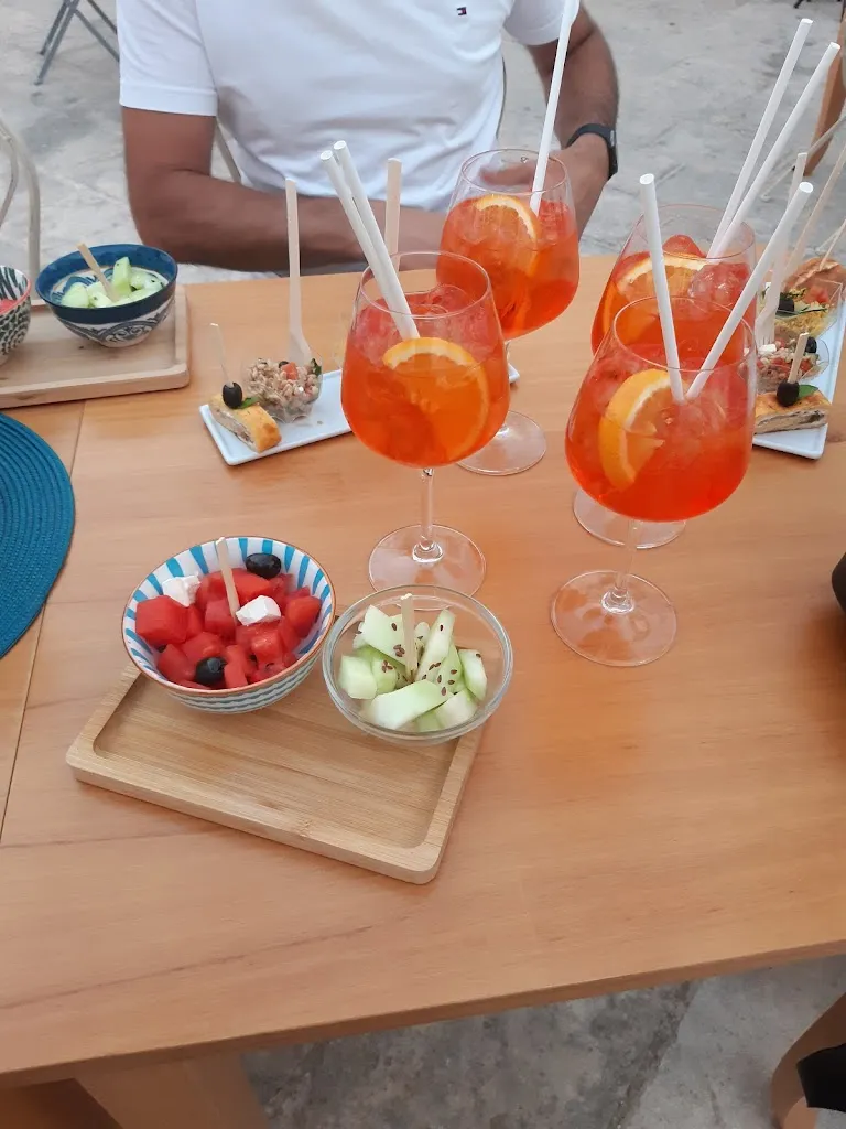 Menu_ZTL Club White tables. Cocktails, Wine bar, Beer, Drink, Aperitif, Buffet._Carovigno_image_2