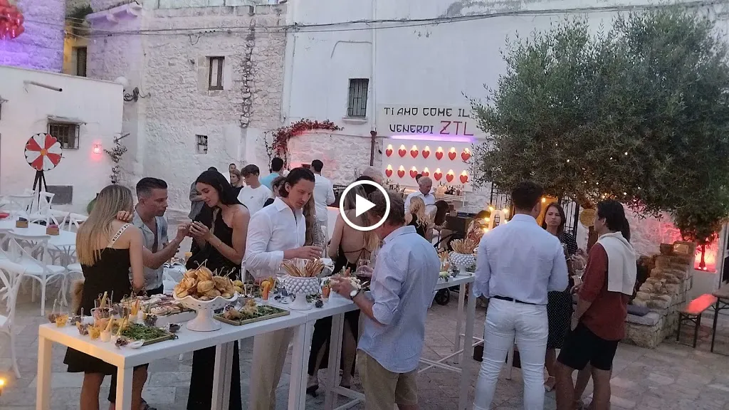 ZTL Club White tables. Cocktails, Wine bar, Beer, Drink, Aperitif, Buffet._Carovigno_slider_image_2