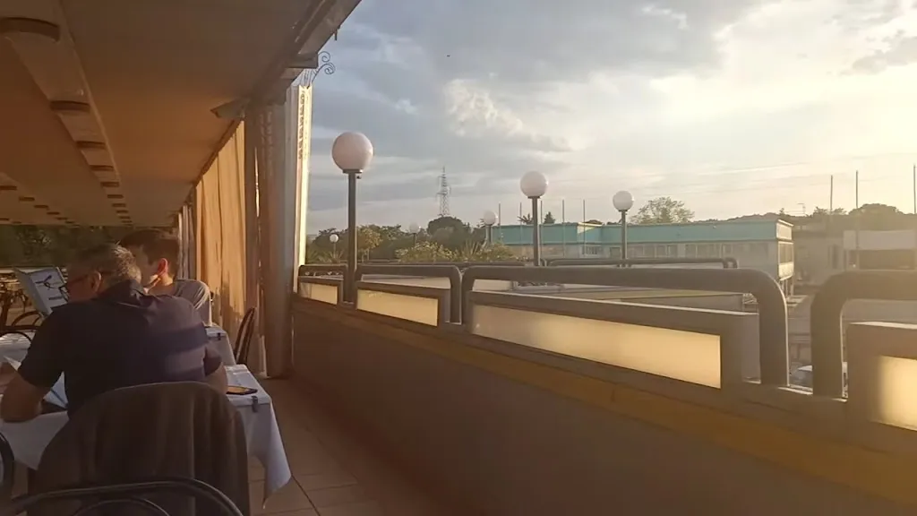 Pizzeria Ristorante La Cucina Degli Angeli_Casette Verdini_slider_image_2