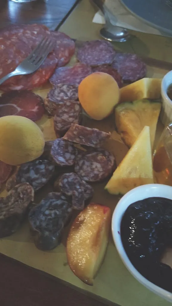 Osteria La casa delle Api_Castel di Lama_slider_image_2