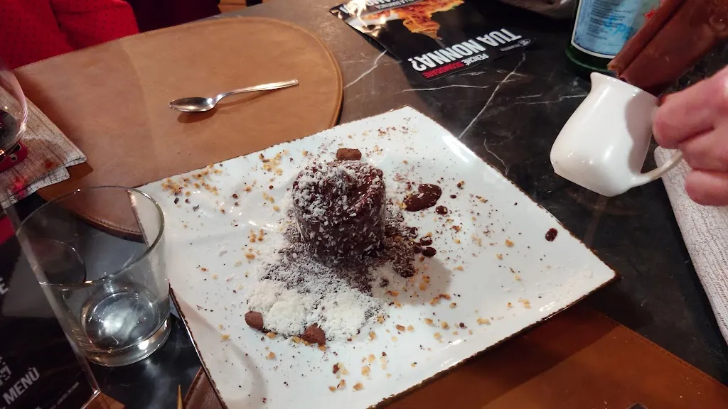 Assaggeria Km431 Castel di Lama_Castel di Lama_slider_image_2