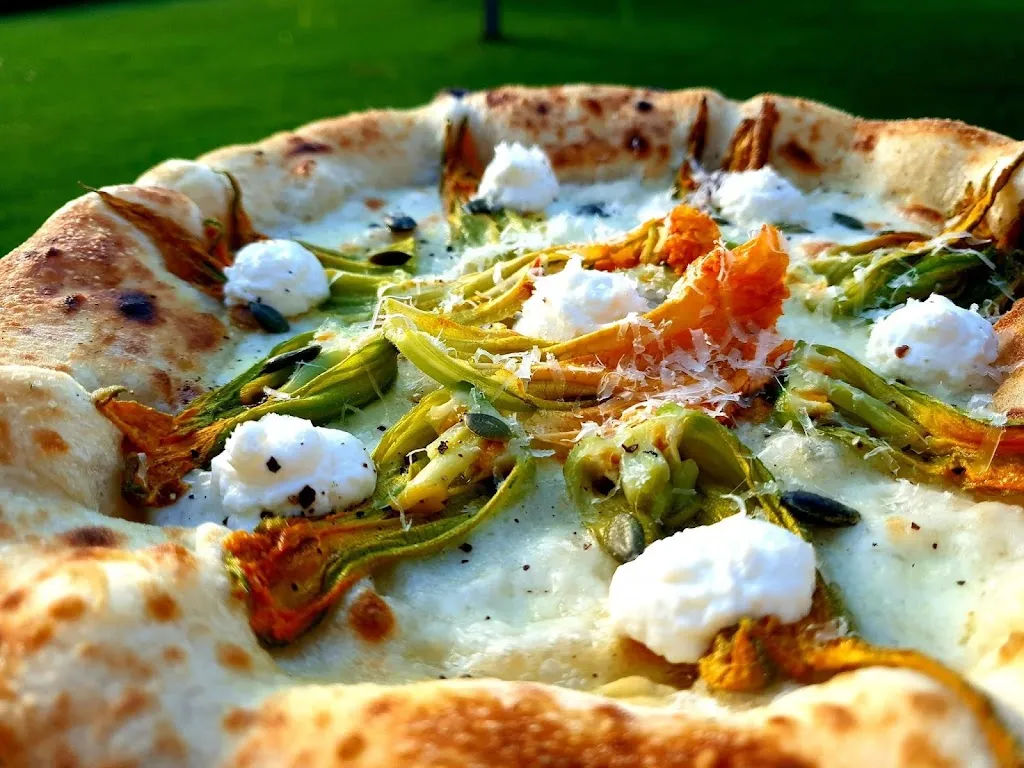 Vernacolo Ristorante Pizzeria_Castel di Lama_slider_image_3