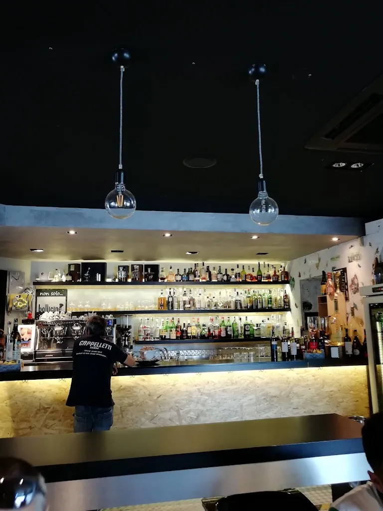 Non Solo Bollicine restaurant in Castel di Lama