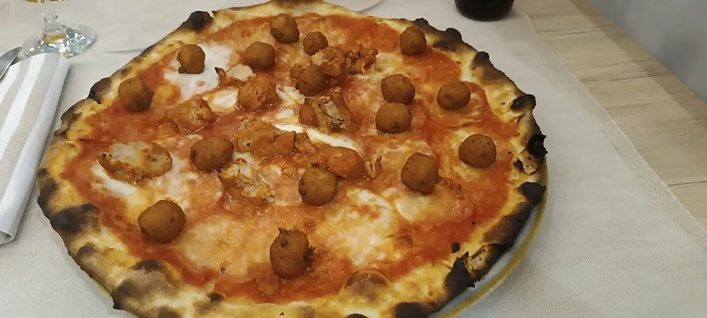 angelo lanzillotti_Al Diavoletto | Pizzeria_Carovigno_review