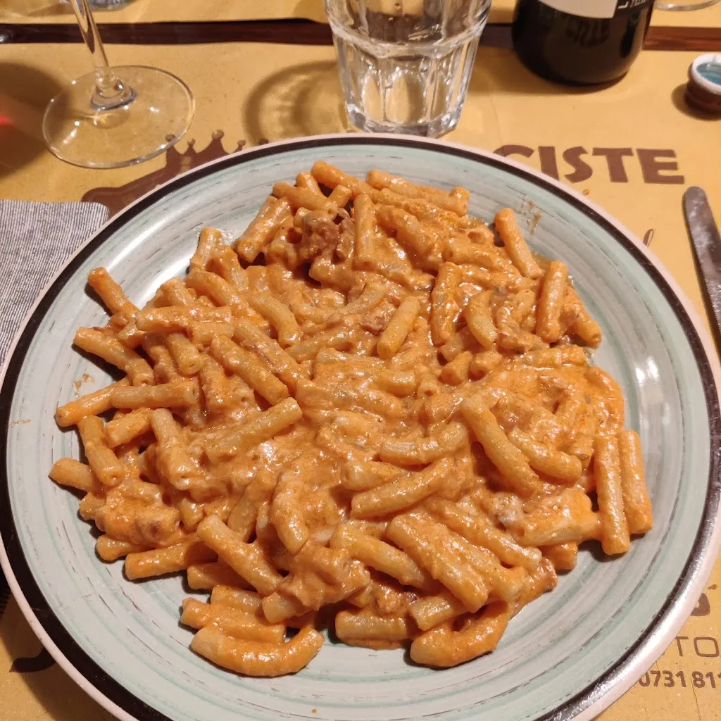 Pub ristorante Maciste's_Castelplanio_slider_image_3