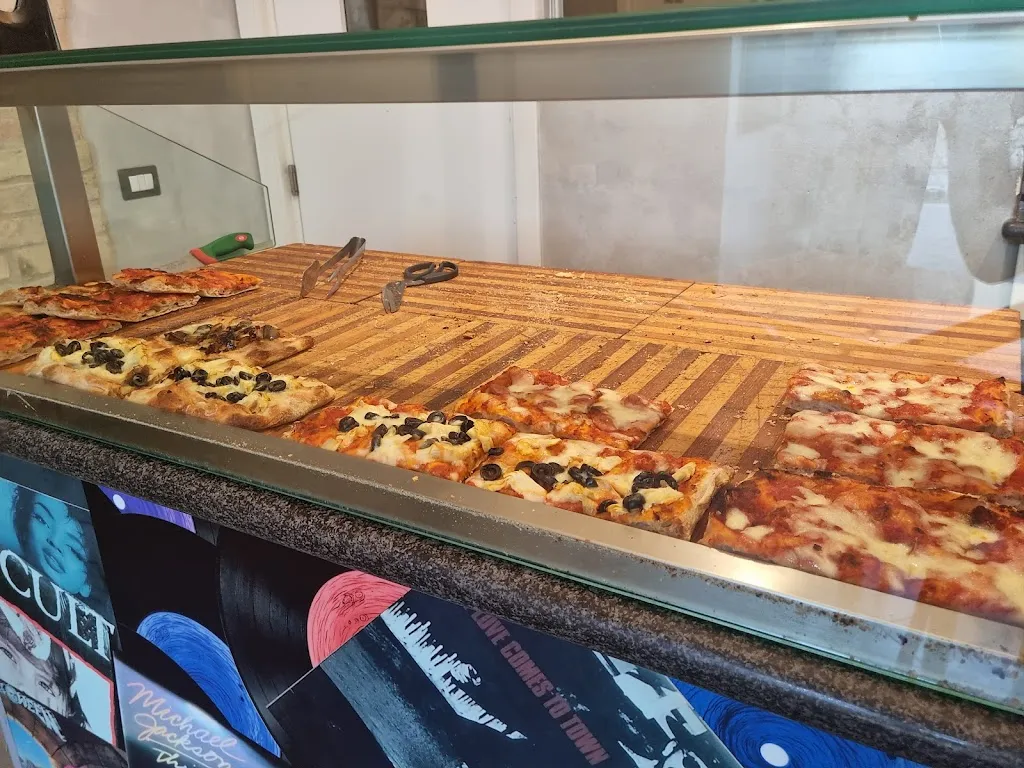 Pizza Sound restaurant in Castignano