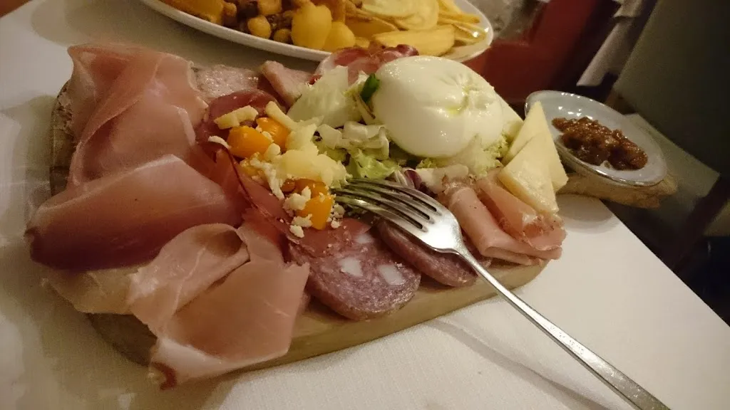 Menu_Osteria del Borgo_Castelraimondo_image_9