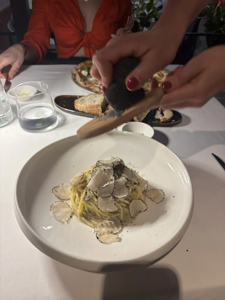 Kevin Hawk_Osteria del Borgo_Castelraimondo_review