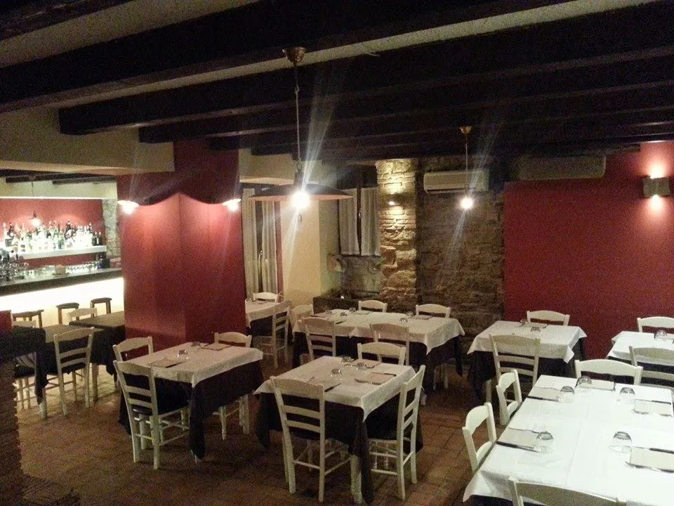 Osteria del Borgo restaurant in Castelraimondo