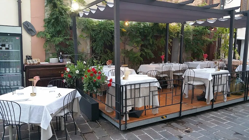 Osteria del Borgo_Castelraimondo_slider_image_3