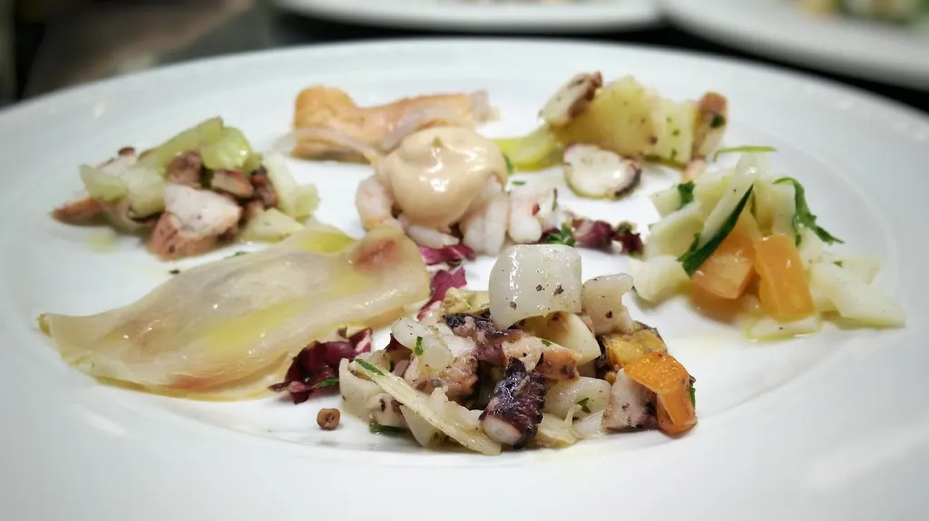 Nuovo Mondo - ristorante specialità pesce_Castelraimondo_slider_image_2