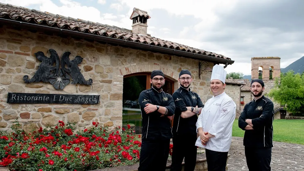 Ristorante I Due Angeli_Castelraimondo_slider_image_3
