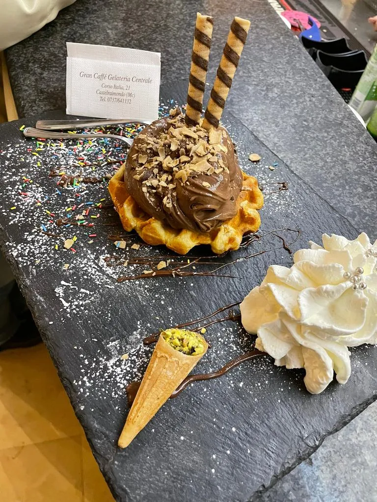 Menu_Central Gelateria M & R Montecchia_Castelraimondo_image_5