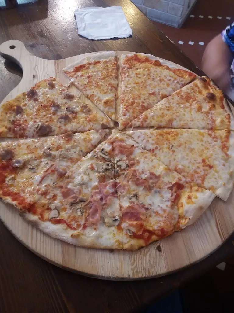 Menü_Pizzeria Hamadi Samir_Castelraimondo_Bild_2