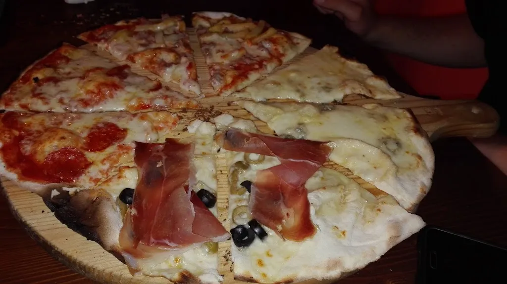 Menü_Pizzeria Hamadi Samir_Castelraimondo_Bild_5