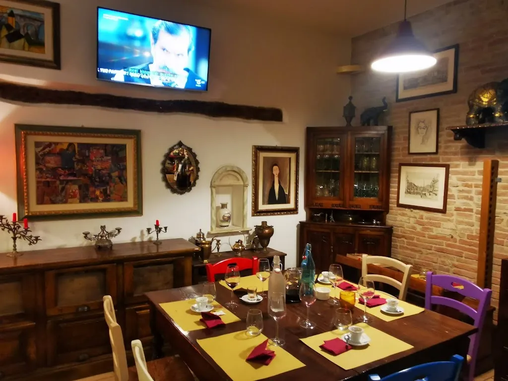 Pezzi e Bocconi restaurant in Cerreto d'Esi