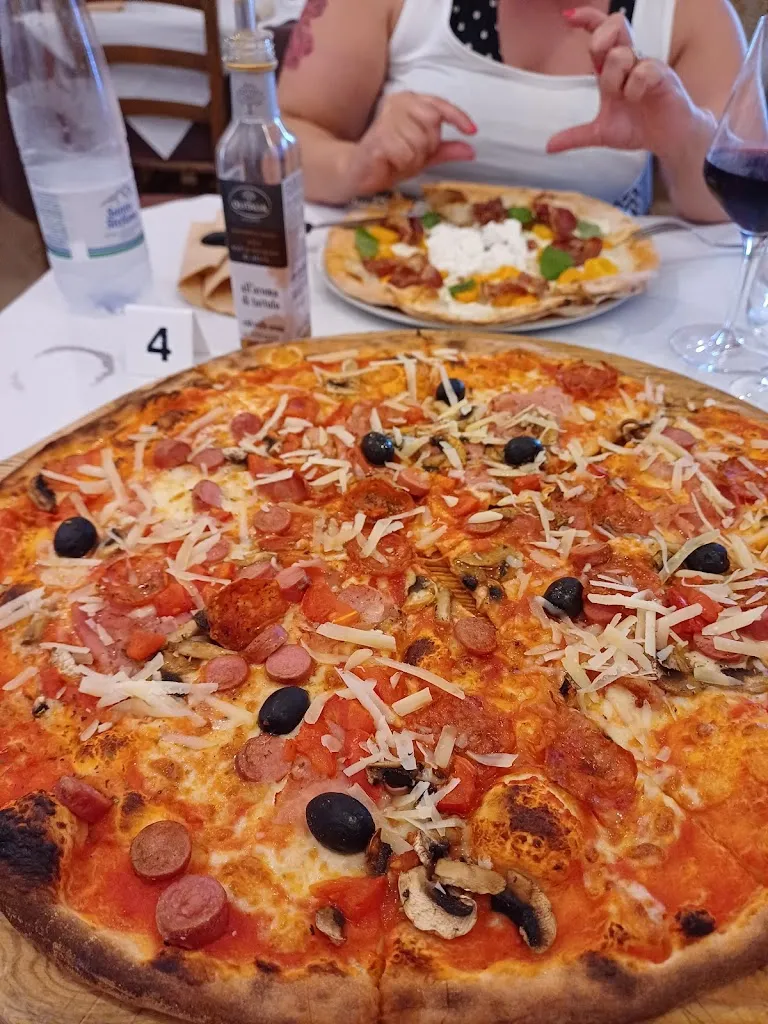 Menu_Pizzeria La piccola Napoli_Carovigno_image_7