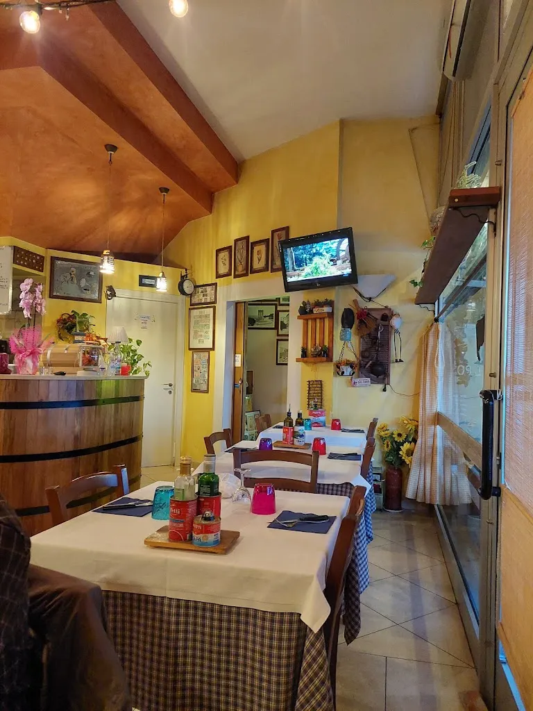 La Piccola Osteria_Castelfidardo_slider_image_1
