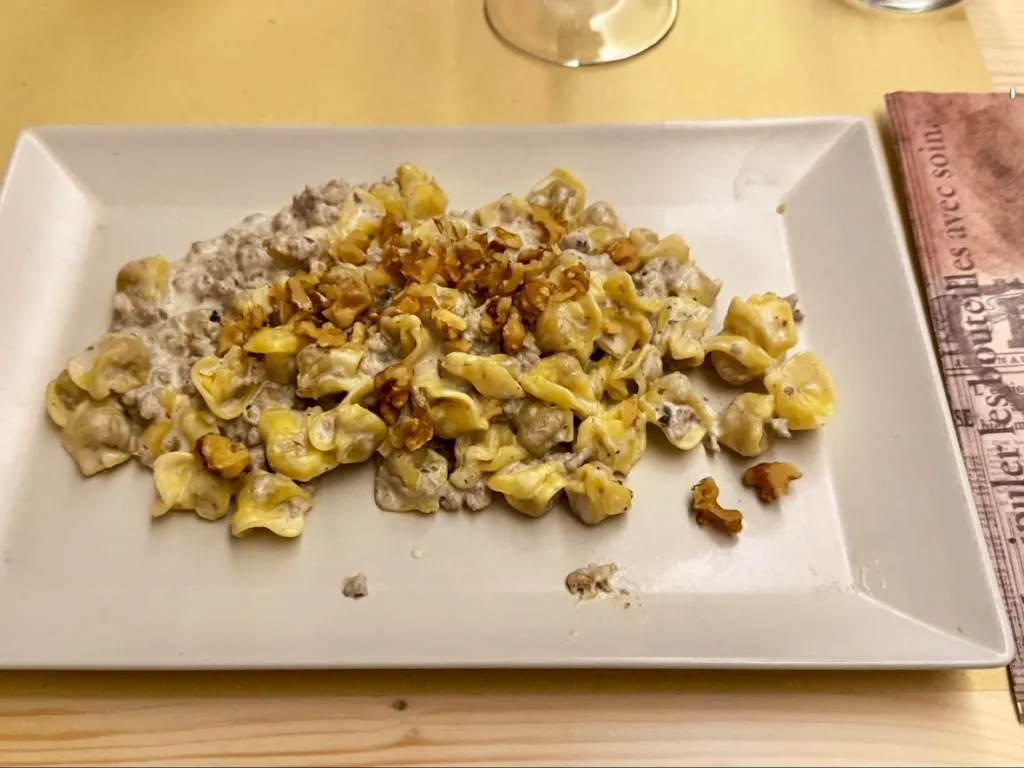 Tom_La Grotta_Castelfidardo_review