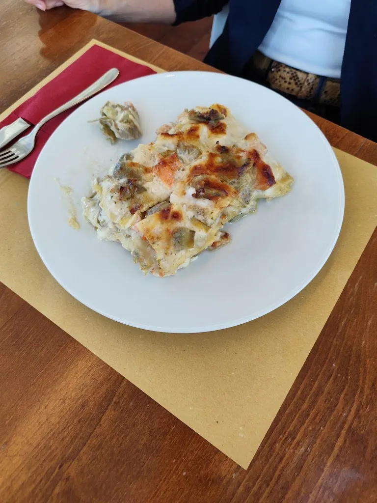 Giuseppe Della Pietra_Trattoria Bar Quattro Chiacchiere_Castelfidardo_reseña