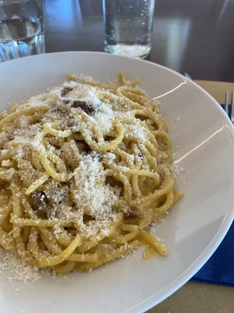 Valerio Scoponi_Trattoria Bar Quattro Chiacchiere_Castelfidardo_reseña